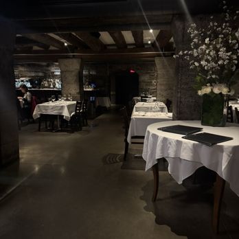 Da Emma - Inside - Italian Near Me - Montreal, Quebec