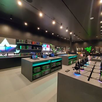 RazerStore Seattle - Interior - Computers Near Me - Seattle, Washington RazerStore Seattle - Interior - Computers Near Me - Seattle, Washington