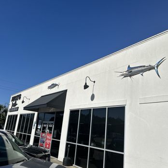 Peck's Seafood Restaurant - Outside - Cajun/Creole Near Me - Slidell, Louisiana