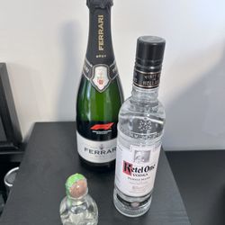 Neighbors Wines & Spirits - Picture courtesy of my friend, but my order!(minus the F1 Gift Box)