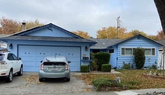 Slide of Crow Minor Roof & Gutter Services