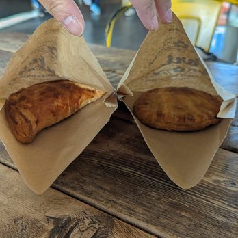 El Porteño - Mushroom Empanada & Lamb Empanada - Empanadas Near Me - Napa, California El Porteño - Mushroom Empanada & Lamb Empanada - Empanadas Near Me - Napa, California
