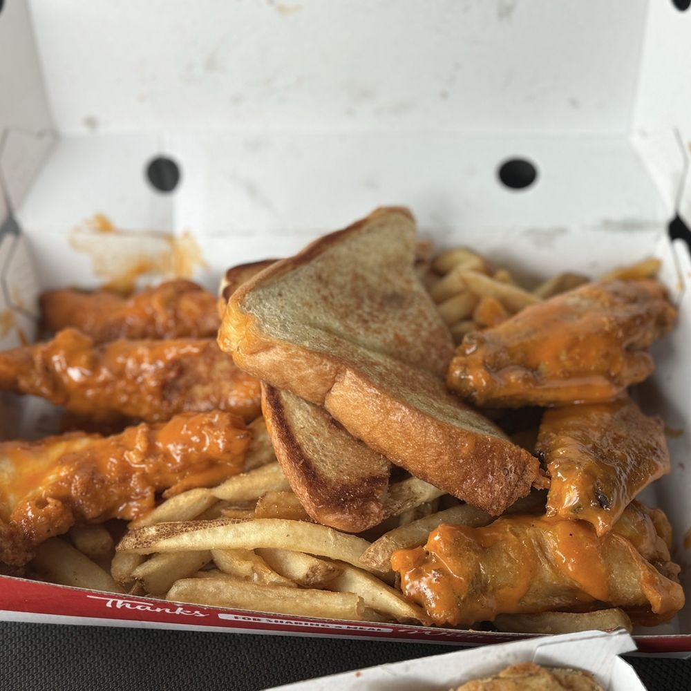 Slim Chickens - 3 & 3 Meal tossed in Buffalo sauce - Chicken Shop Near Me - Davenport, Florida Slim Chickens - 3 & 3 Meal tossed in Buffalo sauce - Chicken Shop Near Me - Davenport, Florida