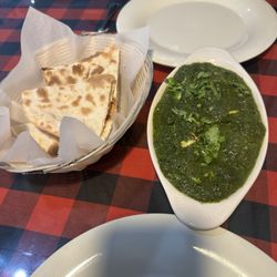 Foodistaan - Saag Paneer