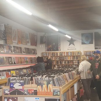 Royal Records - Previous visit was 11/13/21, glad to see more selection and customers at this indie (2/20/22) - Vinyl Records Near Me - Seattle, Washington Royal Records - Previous visit was 11/13/21, glad to see more selection and customers at this indie (2/20/22) - Vinyl Records Near Me - Seattle, Washington