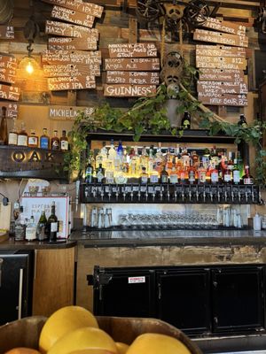 Mad Oak Bar ‘N’ Yard by null