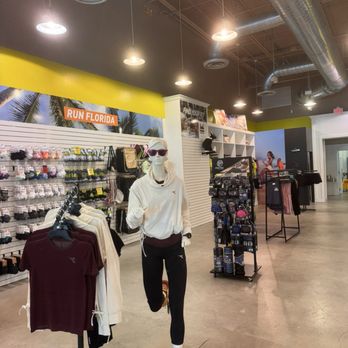 Fit2Run The Runner's Superstore - Sports Wear Near Me - Coconut Creek, Florida