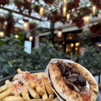 Violí Oakbrook - Lamb Gyros - Greek Near Me - Oak Brook, Illinois Violí Oakbrook - Lamb Gyros - Greek Near Me - Oak Brook, Illinois