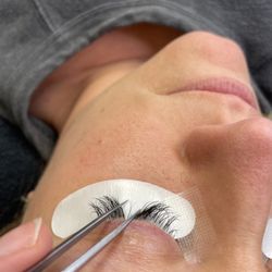 iLash Beauty Bar - Classic eyelash extensions