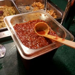 Great Wall - This is just what i need...a full tureen of sambal oeleck flaming hot sauce!