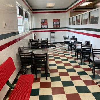 Jet's Pizza - Pizza Near Me - Oakland Park, Florida