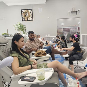Luxury Nail Spa - Fun times - Nail Salons Near Me - Elk Grove, California Luxury Nail Spa - Fun times - Nail Salons Near Me - Elk Grove, California