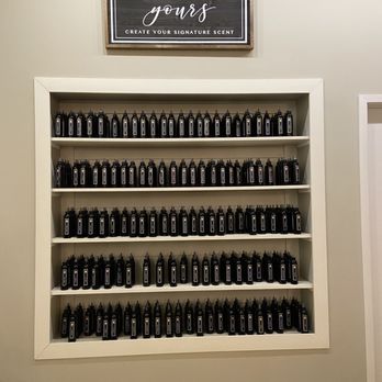 INLURO - Wall of oil scents for your candle - Candle Stores Near Me - Geneva, Illinois