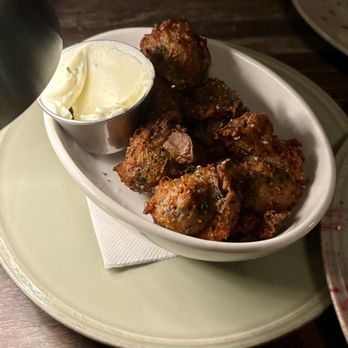 Péché - mushrooms - Lounges Near Me - Austin, Texas Péché - mushrooms - Lounges Near Me - Austin, Texas
