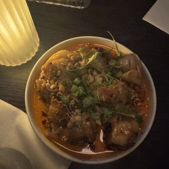 Earls Kitchen + Bar - Shrimp and pork dumplings - Cocktail Bars Near Me - Honolulu, Hawaii