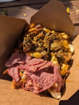 NomNomNom Poutine by null