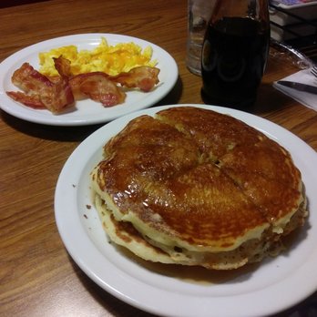 Denny's - American Near Me - Glendale, Arizona