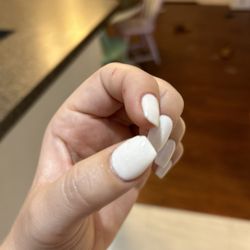 Ceci Nail Lounge - Chips within an hour or two of leaving the salon