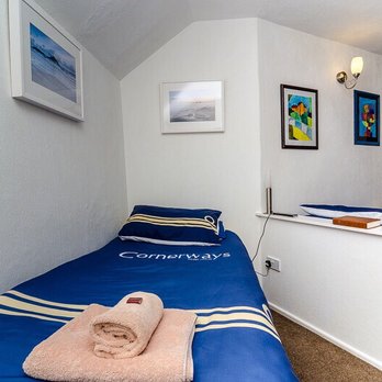 Cornerways Guest House - Twin en suite room at Cornerways - Guest Houses Near Me - Penzance, CON Cornerways Guest House - Twin en suite room at Cornerways - Guest Houses Near Me - Penzance, CON