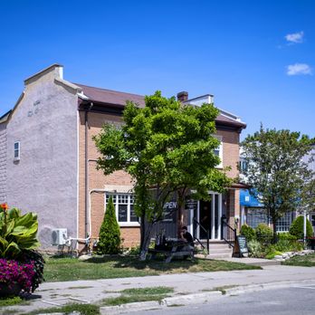 Cryin' Ryan's - Cryin' Ryan's 90 Old Kingston Rd Ajax, Ontario - Sandwiches Near Me - Ajax, Ontario