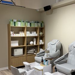 GlowUp Nail & Spa