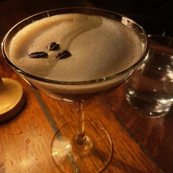 Armitage Alehouse - Espresso Martini - Pubs Near Me - Chicago, Illinois Armitage Alehouse - Espresso Martini - Pubs Near Me - Chicago, Illinois