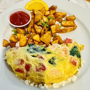Rustic Table - Adams Omelet - Southern Near Me - Pawleys Island, South Carolina