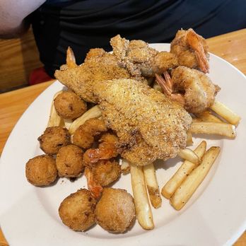 Rockfish Seafood & Grill - Fried catfish and fried shrimp - Seafood Near Me - Mckinney, Texas