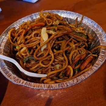 Tanjore - Vegetable chow mein - Indian Near Me - Cambridge, Massachusetts