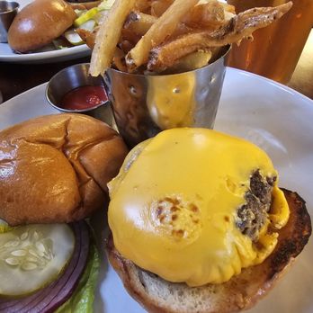 Page Sag Harbor - Cheeseburger. But what happened to the missing cheese on the side? - New American Near Me - Sag Harbor, New York