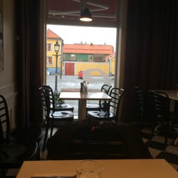 Elsas Skafferi - Utsikt över torget