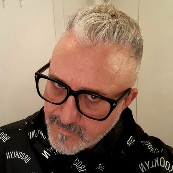 Master Class Barber NYC - I'm new to the area and what a treat to find a great Barber. Master class is the perfect name. Thanks for the great cut and cocktail. - Barbers Near Me - Brooklyn, New York