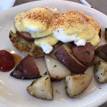 Millie's Cafe - Pasadena - Traditional Eggs Benedict - Breakfast & Brunch Near Me - Pasadena, California Millie's Cafe - Pasadena - Traditional Eggs Benedict - Breakfast & Brunch Near Me - Pasadena, California