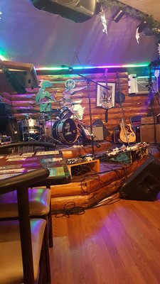 Toby Hill Bar & Grill by null