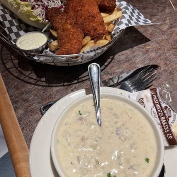 Anthony's Bell Street Diner - Clam chowder and Fish&Chips - Seafood Near Me - Seattle, Washington