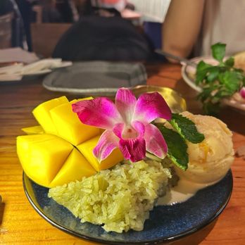 Lemongrass Brooklyn - Thai Near Me - Brooklyn, New York Lemongrass Brooklyn - Thai Near Me - Brooklyn, New York