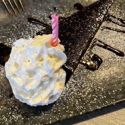 Flourless chocolate cake- yum!