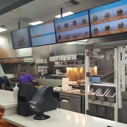 CaliBurger Shoreline - Front counter (10/22/21)