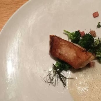 Miniatures - Turbot à la rhubarbe - French Near Me - Paris, 75