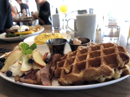 Grand Central Palm Springs by null