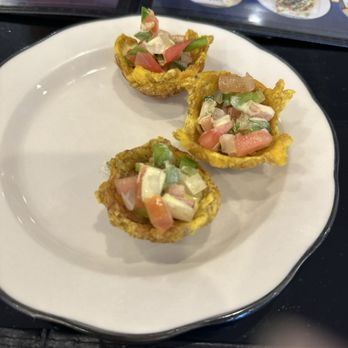 La Campirana Catracha - Tostones rellenos - Latin American Near Me - Fredericksburg, Virginia La Campirana Catracha - Tostones rellenos - Latin American Near Me - Fredericksburg, Virginia