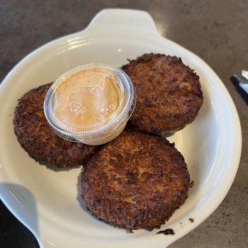Pub19 Bar & Grill - Crab cakes - American Near Me - Spirit Lake, Iowa Pub19 Bar & Grill - Crab cakes - American Near Me - Spirit Lake, Iowa