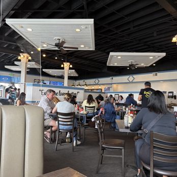 The Butter House - Busy Monday morning - Breakfast & Brunch Near Me - Seaside, California The Butter House - Busy Monday morning - Breakfast & Brunch Near Me - Seaside, California