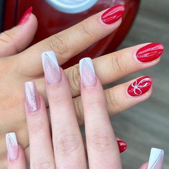Diamond Nails & Lashes - This and yap - Nail Salons Near Me - Bakersfield, California