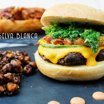 Selva Blanca - CHEDDAR CHEESE HAMBURGUER - Vegan Near Me - Guadalajara, JAL