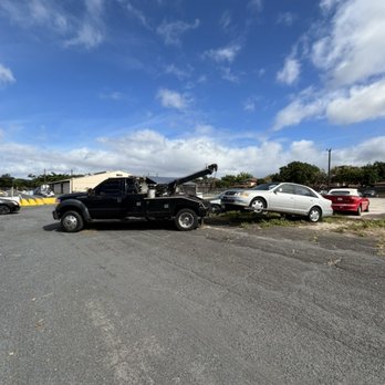 Dinong Towing - Hikam auction 24/7 base access - Towing Near Me Dinong Towing - Hikam auction 24/7 base access - Towing Near Me