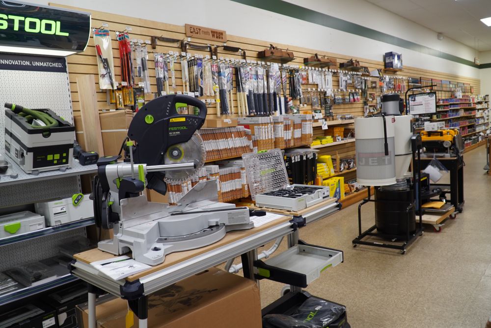 WOODCRAFT Updated October 2024 29 Photos 2864 Roosevelt Blvd