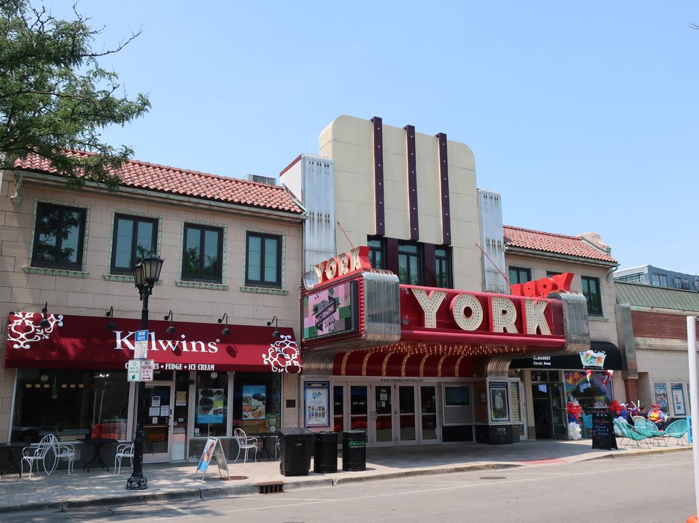 CLASSIC CINEMAS YORK THEATRE 31 Photos & 115 Reviews 150 N York St