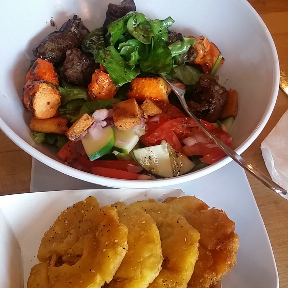 PINCHO - Mediterranean Salad, steak,chicken side of tostones. Loved it! - Burgers Near Me - Miami, Florida PINCHO - Mediterranean Salad, steak,chicken side of tostones. Loved it! - Burgers Near Me - Miami, Florida