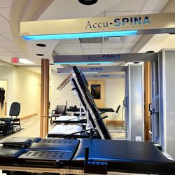 Novelli Spine & Knee Center